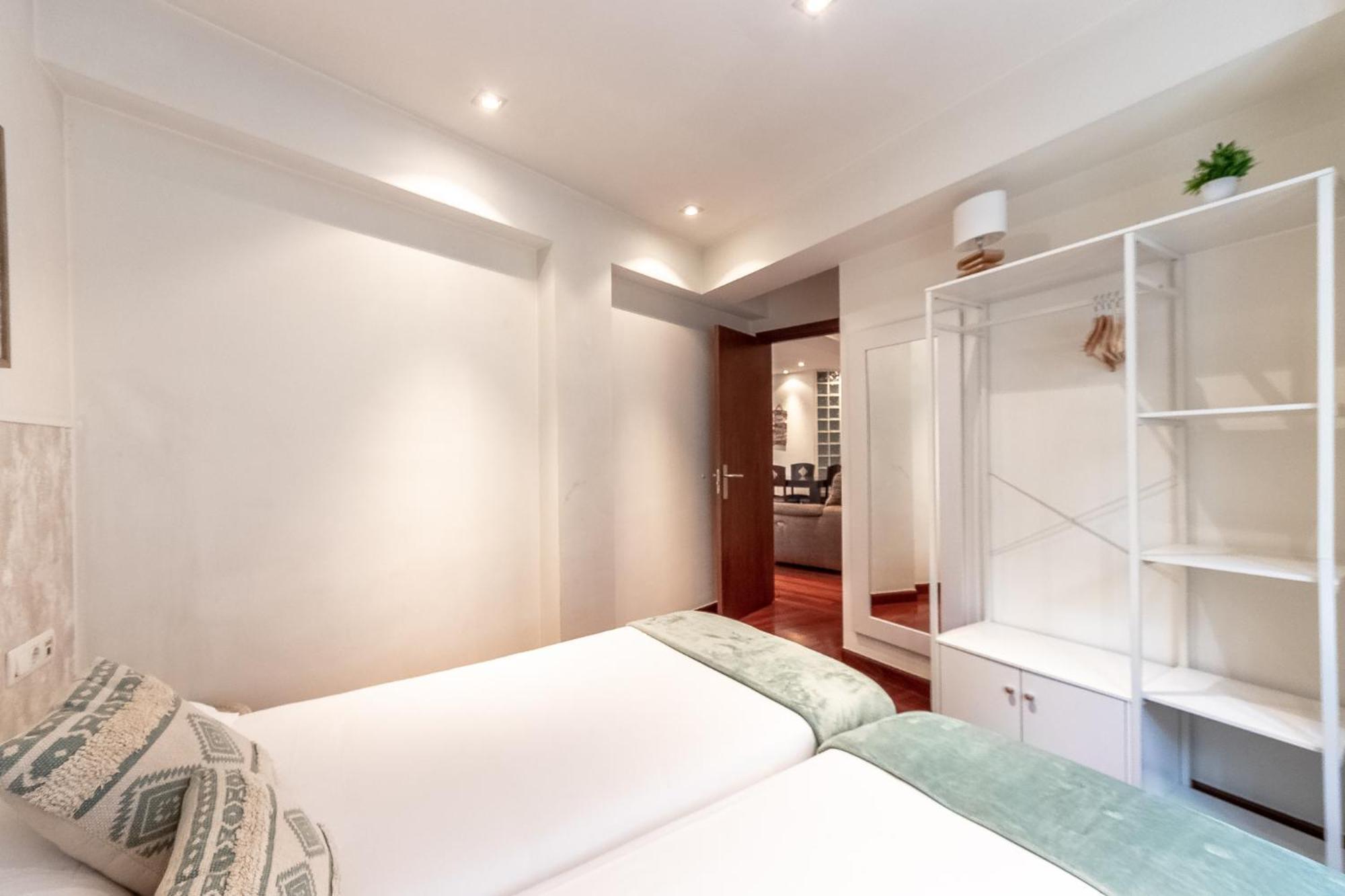 Amplio Y Acogedor Junto A Plaza Zabalburu Daire Bilbao Dış mekan fotoğraf